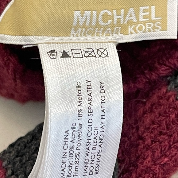 Michael Kors Knit Goves - Picture 4 of 5